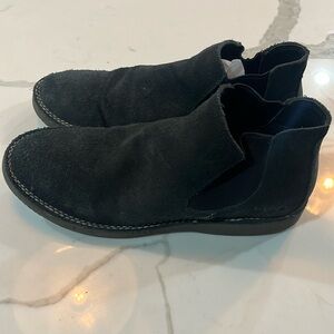 Men’s suede Ugg Mid Boots size 13